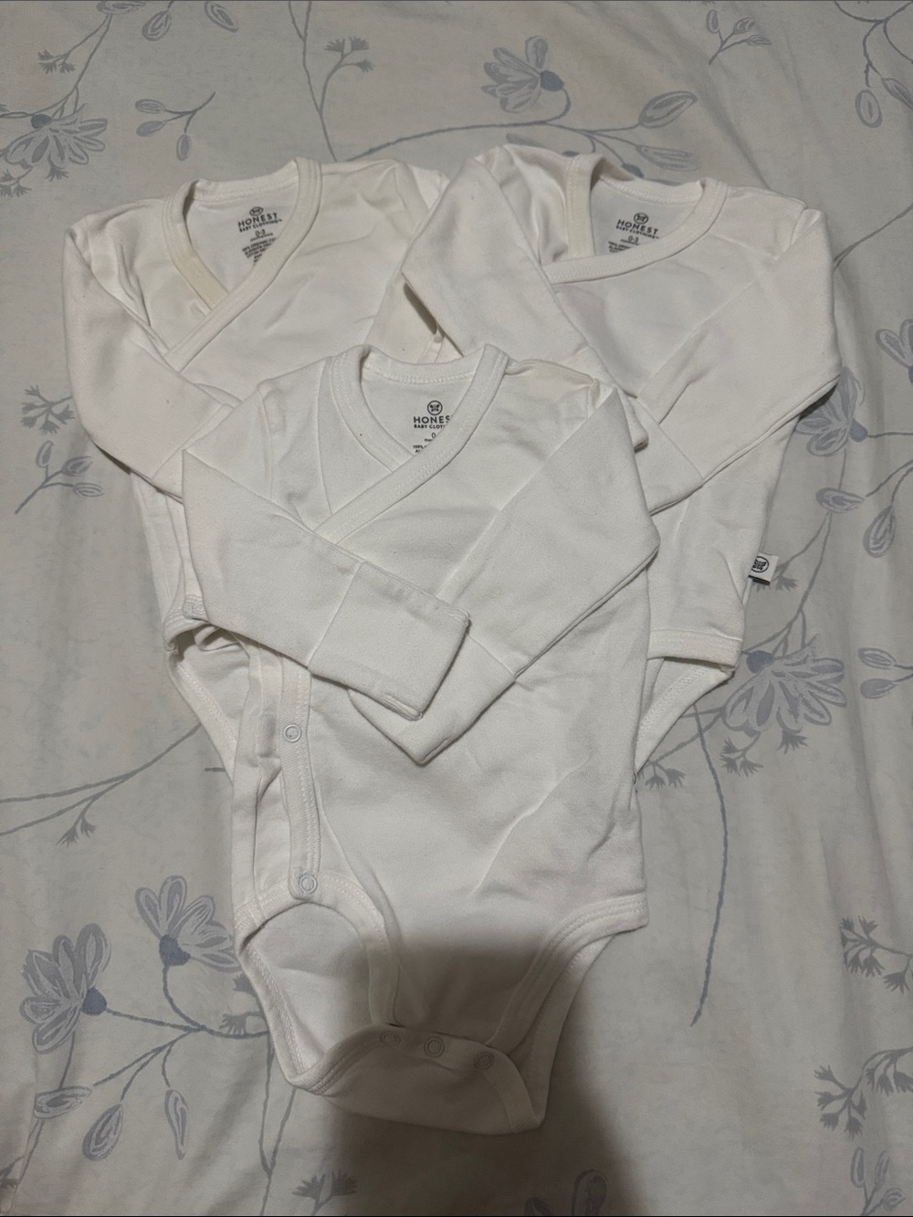⭐️Honest Baby Sidesnap Long Sleeve Bodysuit (Size: 0-3M)